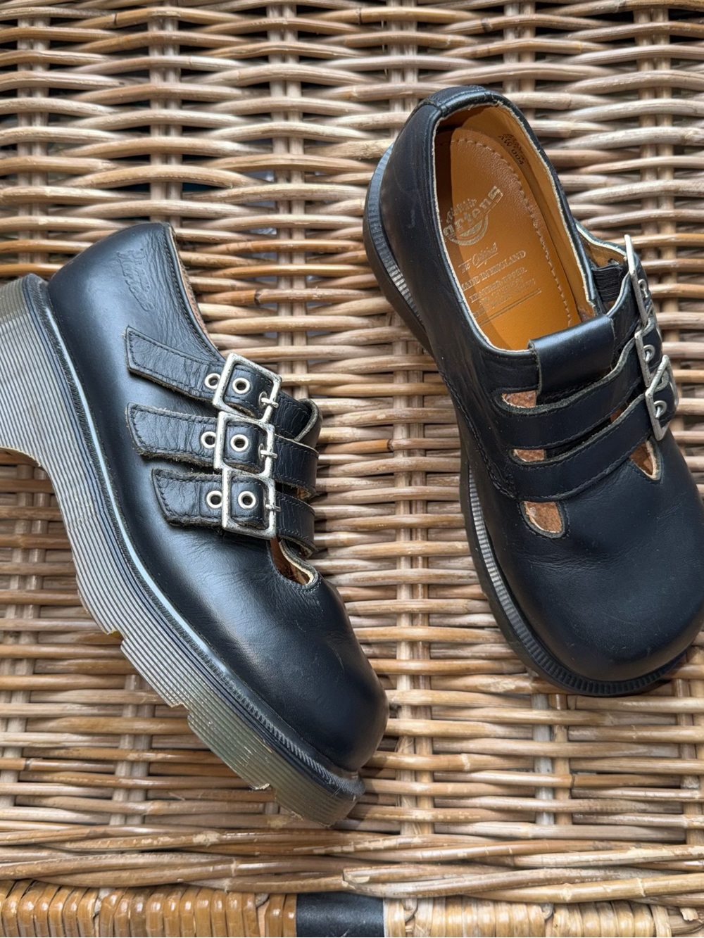 Vintage 90’s Dr. Martens Made in England Triple Buckle Mary Jane Shoes US 6